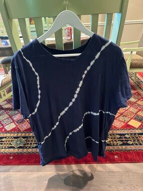 Athleta Navy Tie-Dye Short Sleeve Crew Tee